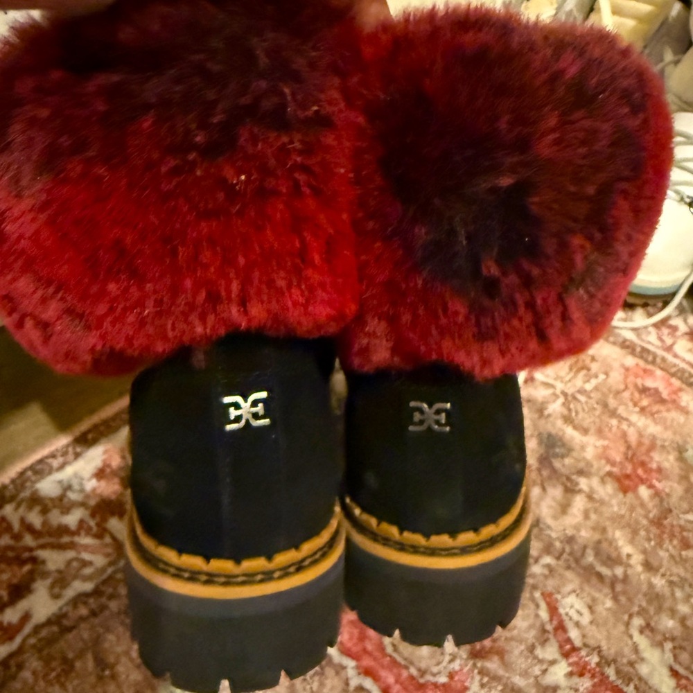 Women's Black and Red Fur Boots